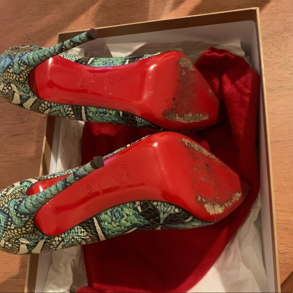 Christian Louboutin snakeskin pumps - Picture 5 of 8